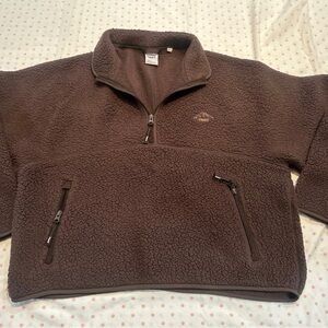 Aritzia TNA sweatshirt / fleece